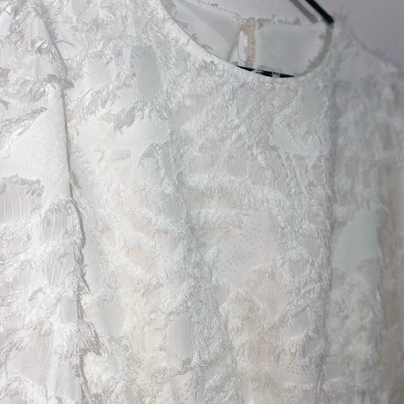 Elegant White Dress - Picture 1 of 5